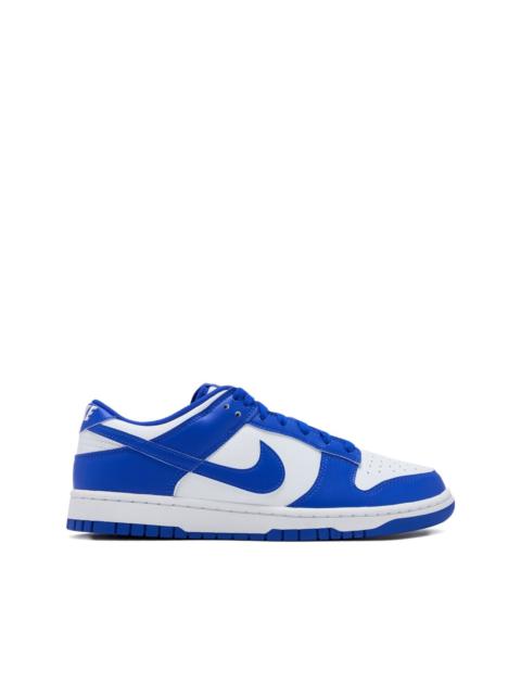 Dunk low-top swoosh sneakers