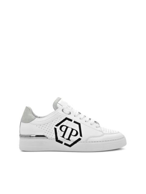 Hexagon leather sneakers