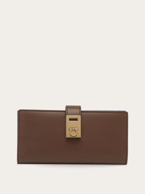FERRAGAMO Hug two-tone continental wallet