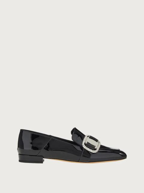 FERRAGAMO VARA CHAIN LOAFER