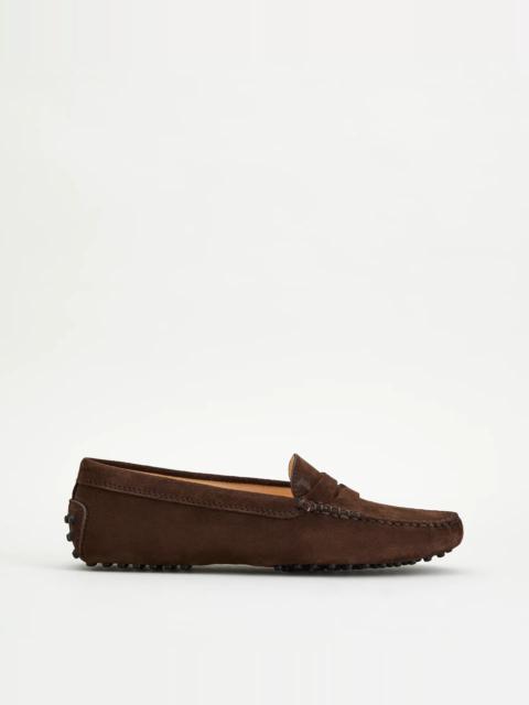 Tod's GOMMINO DRIVING SHOES IN SUEDE - BROWN