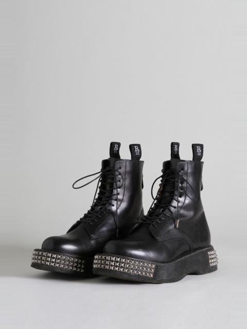 R13 SINGLE STACK BOOT WITH STUD SOLE - BLACK