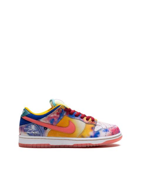 Dunk Low SB "Friends & Family - Futura Laboratories - Sunblush" sneakers