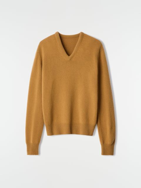 Lemaire V-NECK SWEATER IN CASHMERE
