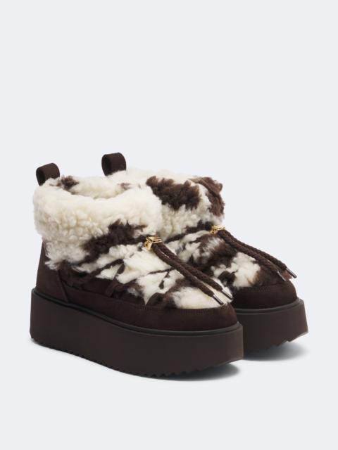INUIKII Teddy-trimmed suede platform ankle boots
