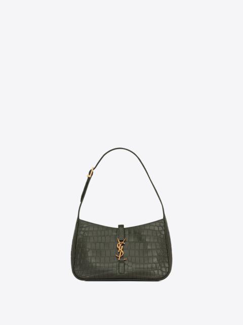 SAINT LAURENT le 5 à 7 hobo bag in crocodile-embossed leather