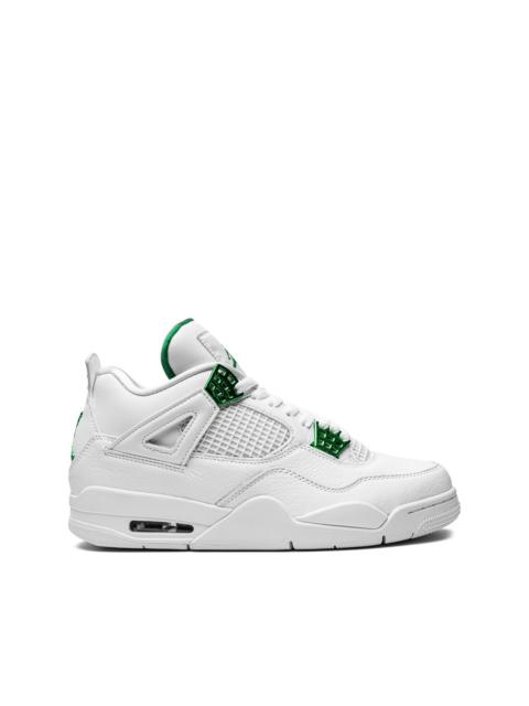 Air Jordan 4 Retro sneakers