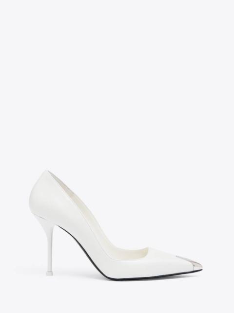 Alexander McQueen Women's Punk Pump in Ivory/silver