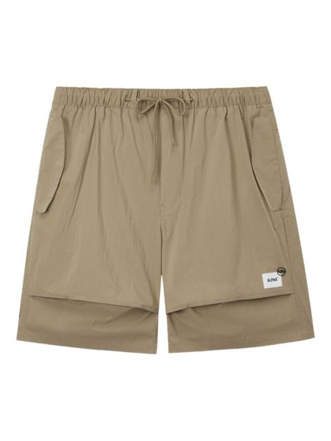 ALPHA INDUSTRIES logo-patch shorts
