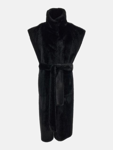 STAND STUDIO Oaklynn long vest in eco-pelliccia with belt