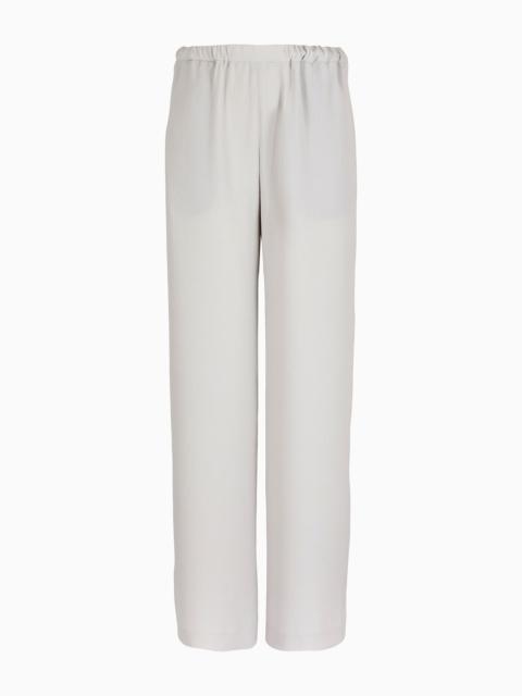 Technical seersucker trousers with darts