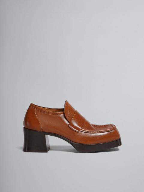 Marni BROWN LEATHER HEELED LOAFER