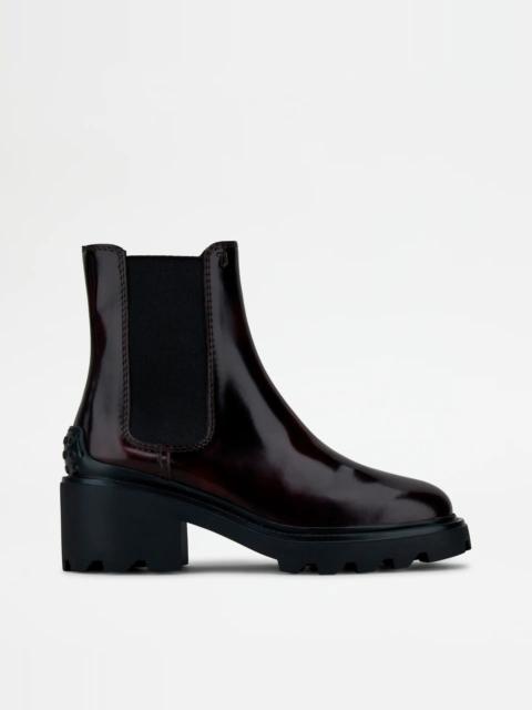 Tod's ANKLE BOOTS IN LEATHER - BURGUNDY