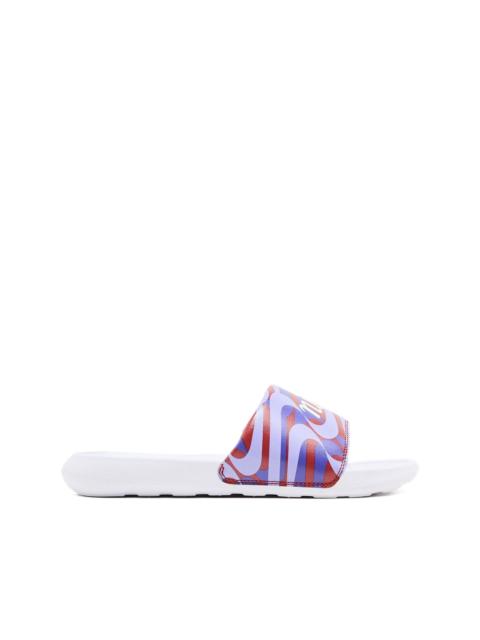 Nike Victori slides