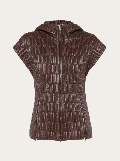 Sleeveless quilted jacket