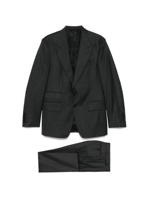 single-breasted suit
