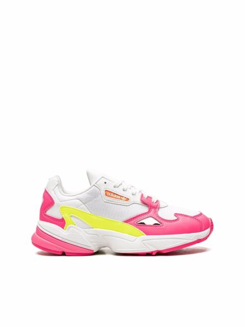adidas Falcon 낮은 정상 운동화