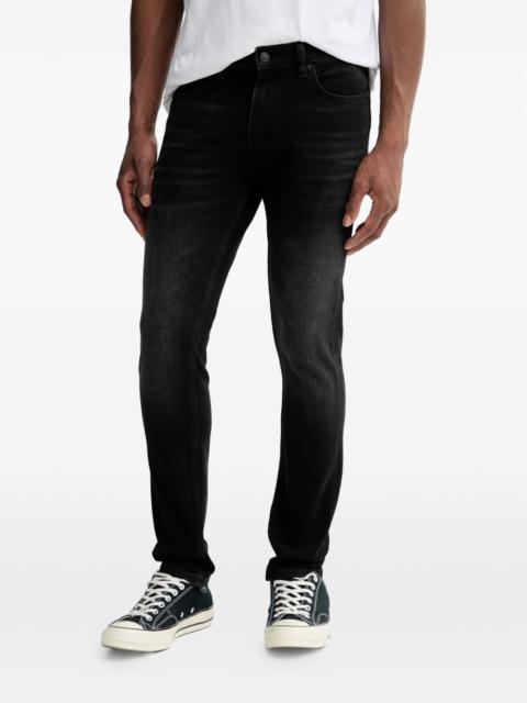 HUGO Hugo 734 logo-patch jeans