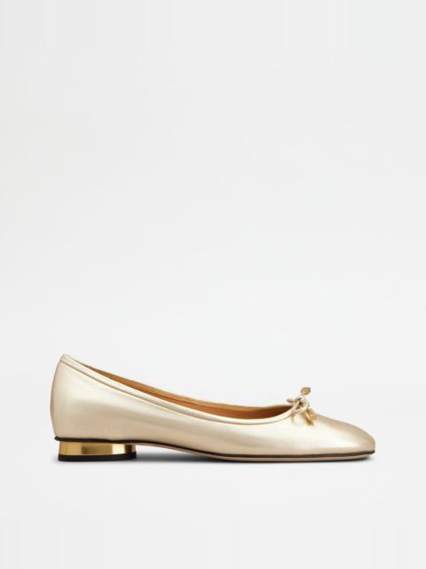 Tod's BALLERINAS IN NAPPA LEATHER - OFF WHITE