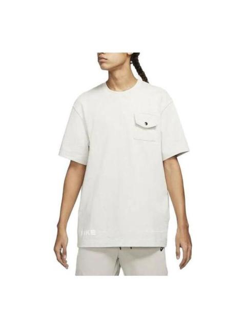 Nike Nike Short-Sleeve Pocket T-Shirt 'White' DA0510-072