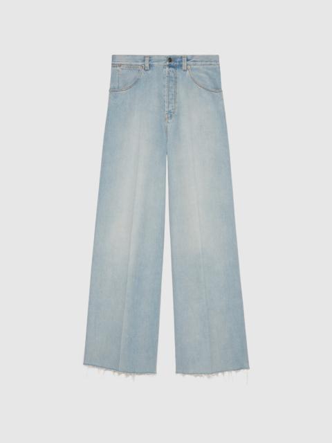 Denim pant with label