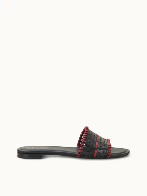 Tod's SANDALS IN LEATHER - BLACK, RED