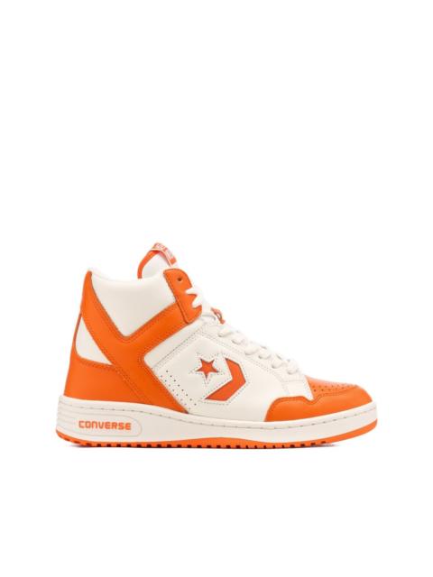 Converse 무기 중 "Orange Vintage White"스니커머스