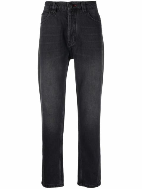Iconic carrot-cut jeans