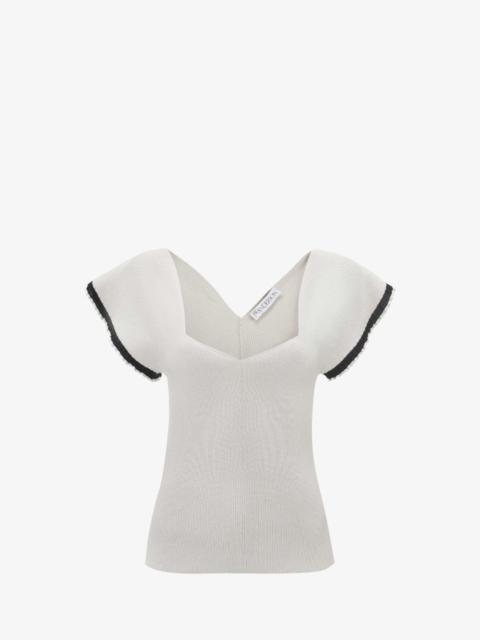 SHORT SLEEVE TOP WITH FRILL CUFF