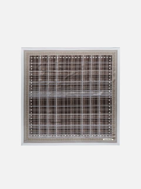 Acne Studios Checkered silk scarf - Grey/brown