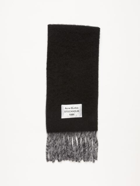 Fringed scarf logo label - Black/grey