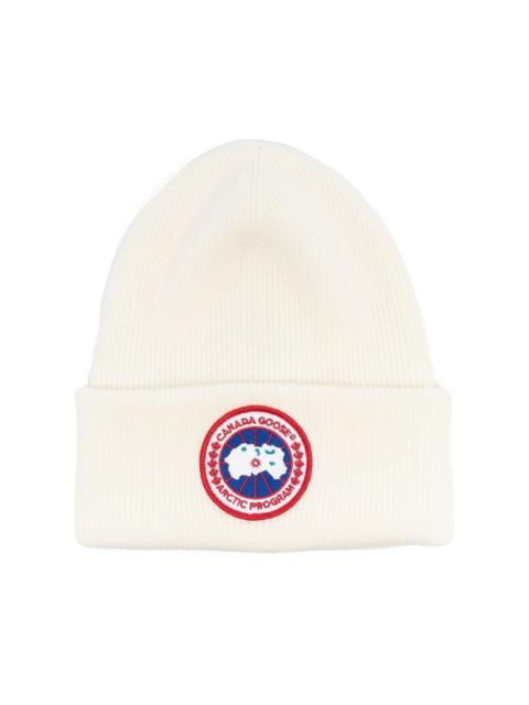 logo-patch wool beanie hat