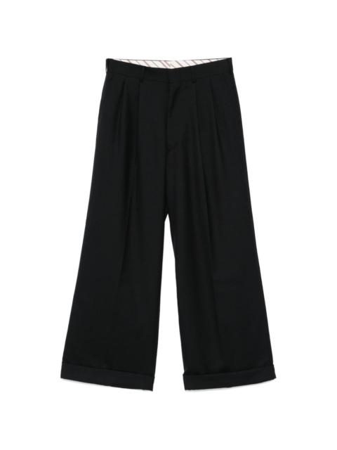 pleated trousers