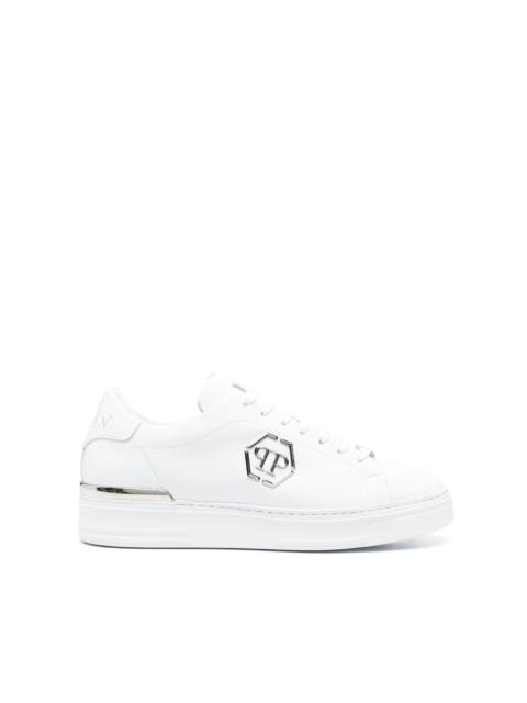 Hexagon low-top leather sneakers