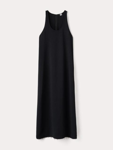 Scoop-neck sablé dress black