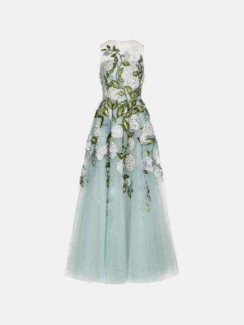 Oscar de la Renta PORCELAIN FLOWER EMBROIDERED GOWN