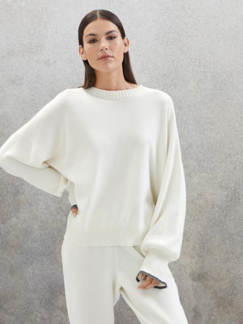 Cashmere sweater with shiny contrast cuffs