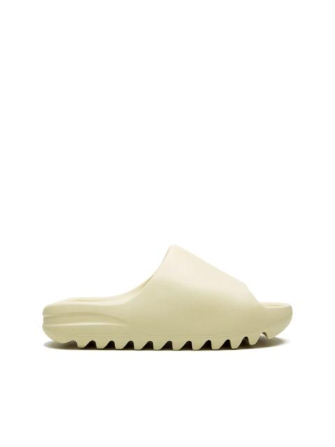 YEEZY YEEZY "Bone" slides