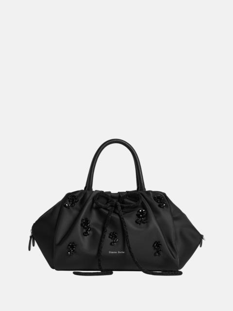 BAG WITH HANDLE AND EMBROIDERIES