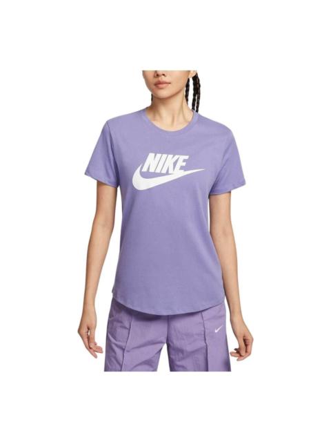 Nike (WMNS) Nike Sportswear Essentials Graphic T-shirt Asia Sizing 'Purple' DX7907-527