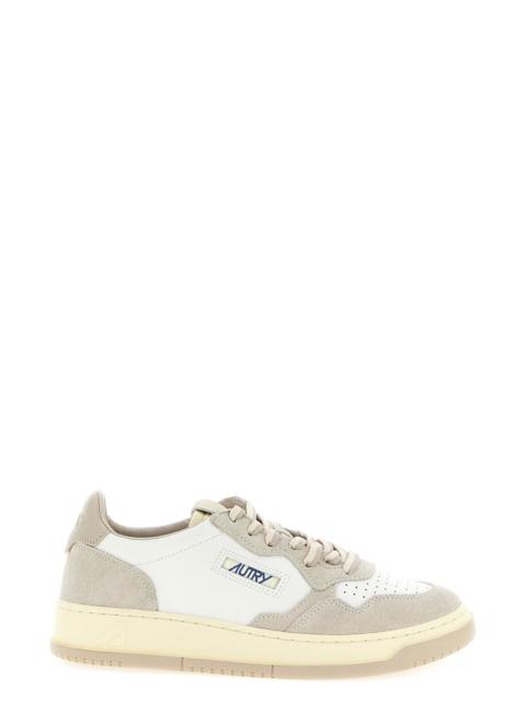 AUTRY 'Medalist Low' Sneakers