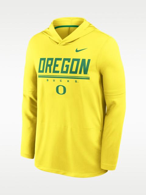 Nike Oregon Sideline Men's Nike Dri-FIT College Long-Sleeve Hooded Top