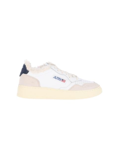 AUTRY LOW-TOP SNEAKERS "MEDALIST"