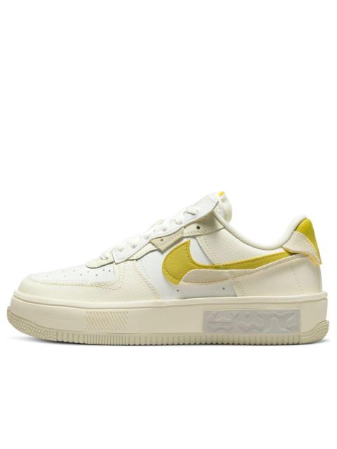 Nike (WMNS) 나이키 에어 포스 1 저 Fontanka 'Summit White Celery' DV6984-100