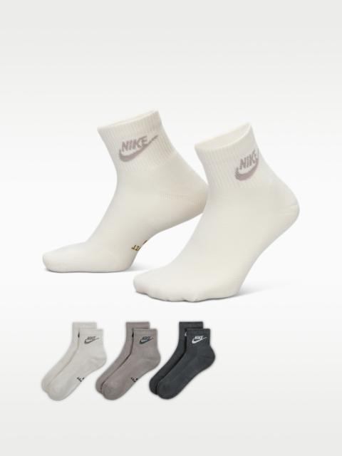 Nike Nike Everyday Elevated Ankle Socks (3 Pairs)