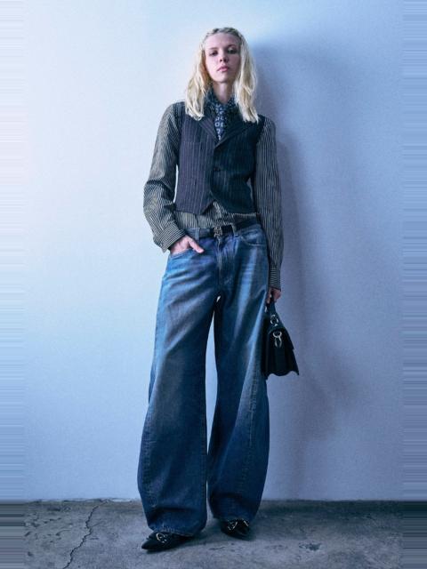 R13 Janine Jean