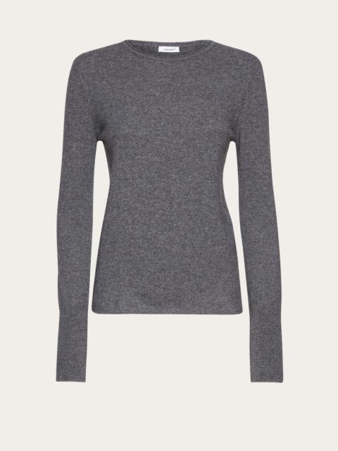 Round neck sweater