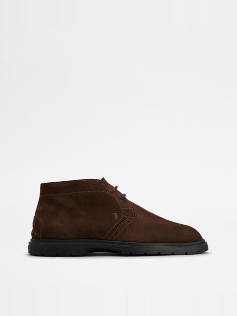 DESERT BOOTS IN SUEDE - BROWN