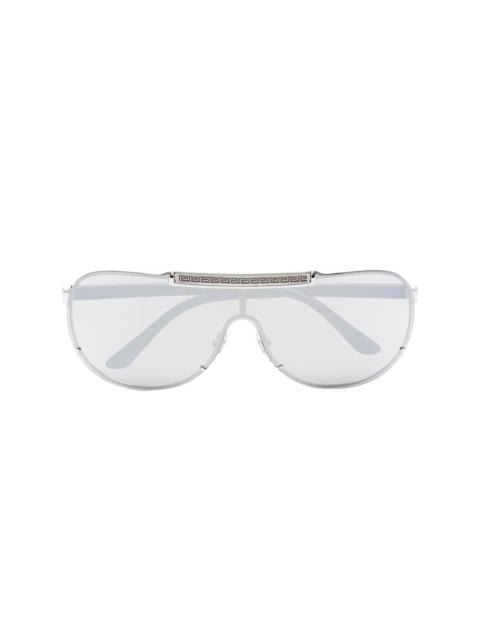 aviator-frame sunglasses