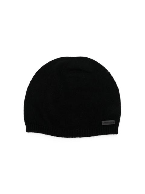logo-patch beanie